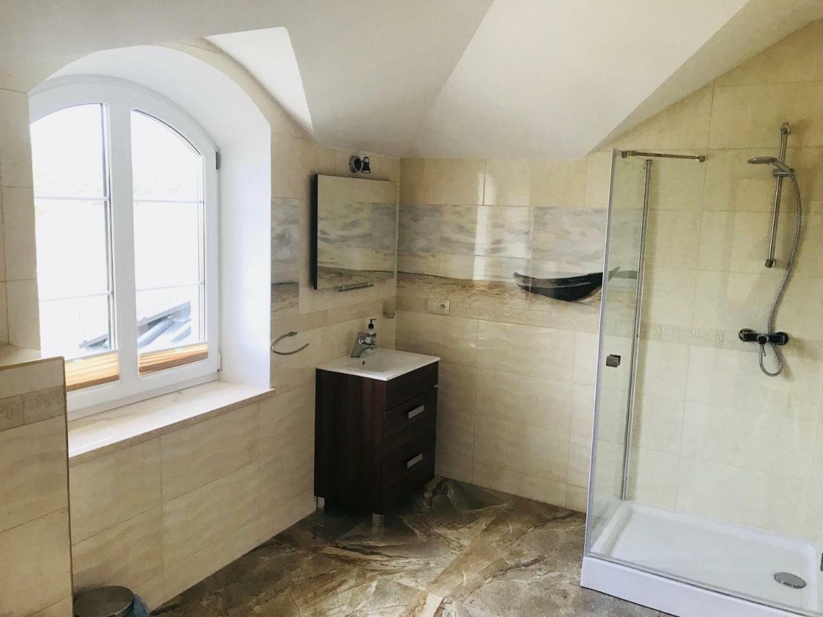 Pensjonat Nad Struga Apartment Strykow Bagian luar foto