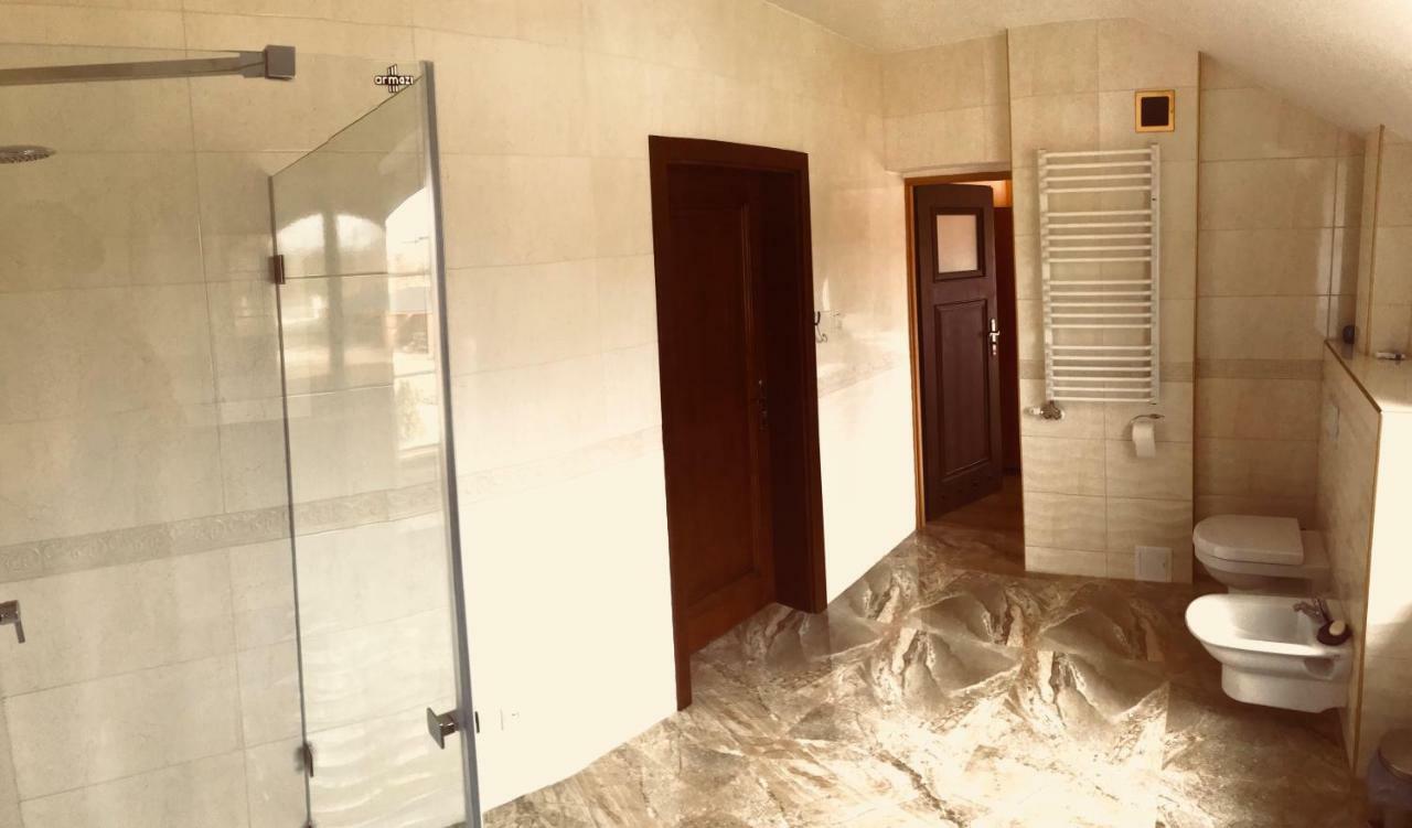 Pensjonat Nad Struga Apartment Strykow Bagian luar foto