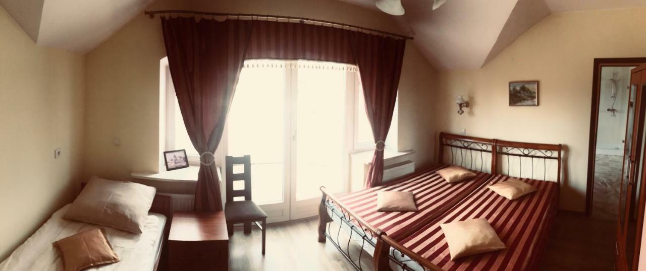 Pensjonat Nad Struga Apartment Strykow Bagian luar foto