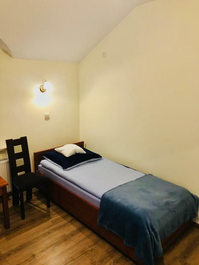 Pensjonat Nad Struga Apartment Strykow Bagian luar foto