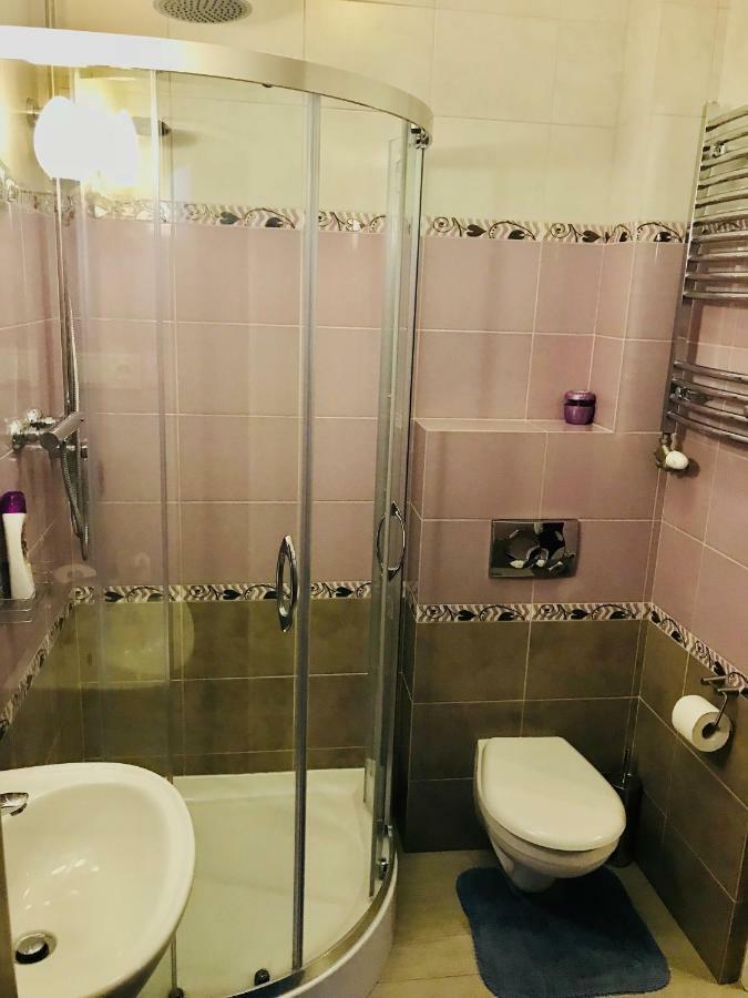 Pensjonat Nad Struga Apartment Strykow Bagian luar foto
