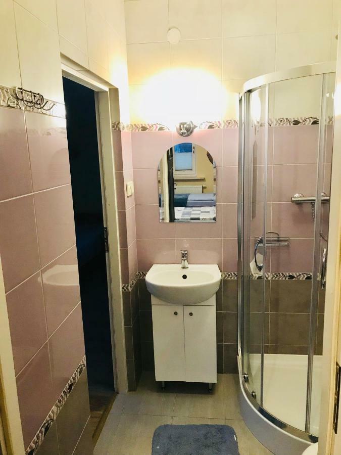 Pensjonat Nad Struga Apartment Strykow Bagian luar foto